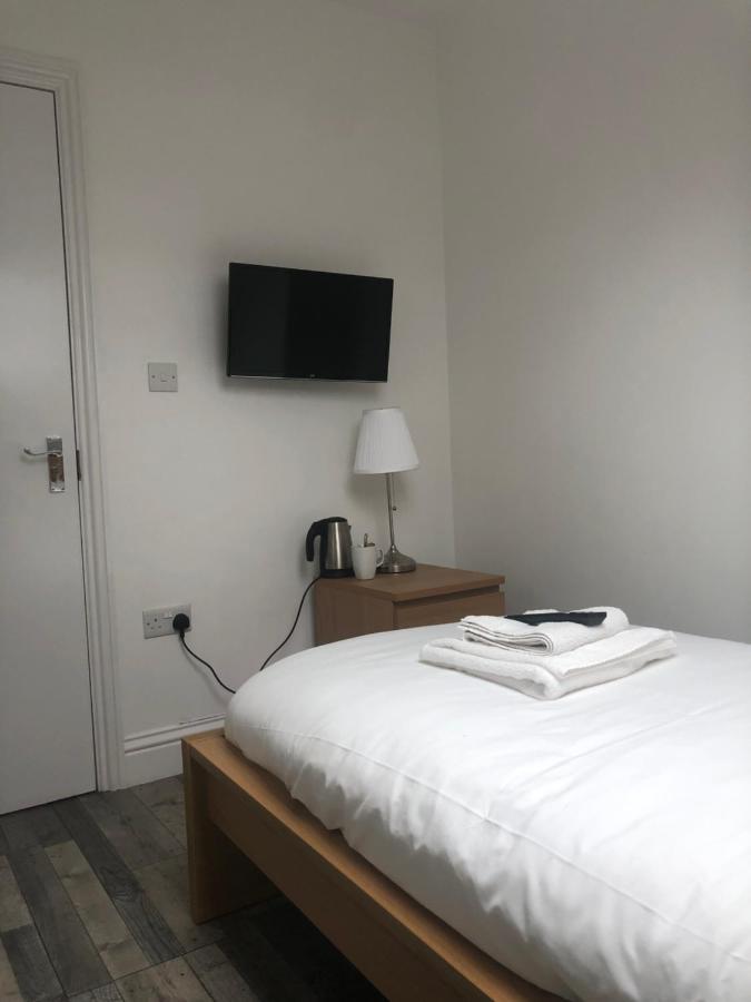 The Broadway - London Heathrow Hotel