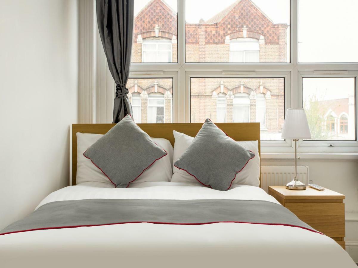 Hotel The Broadway - London Heathrow 2*