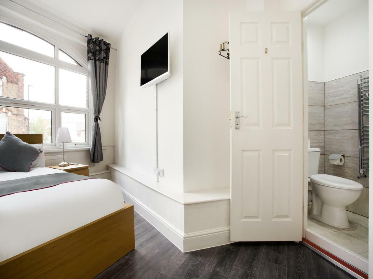 The Broadway - London Heathrow Hotel 2*
